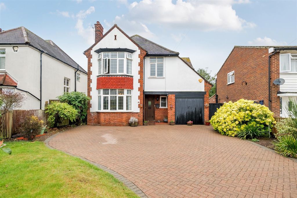 Property photo 1 of 21 Front