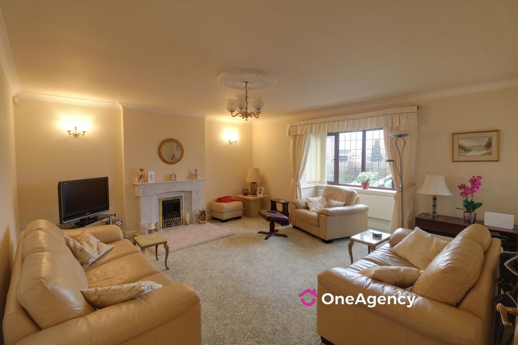 Property photo 3 of 23