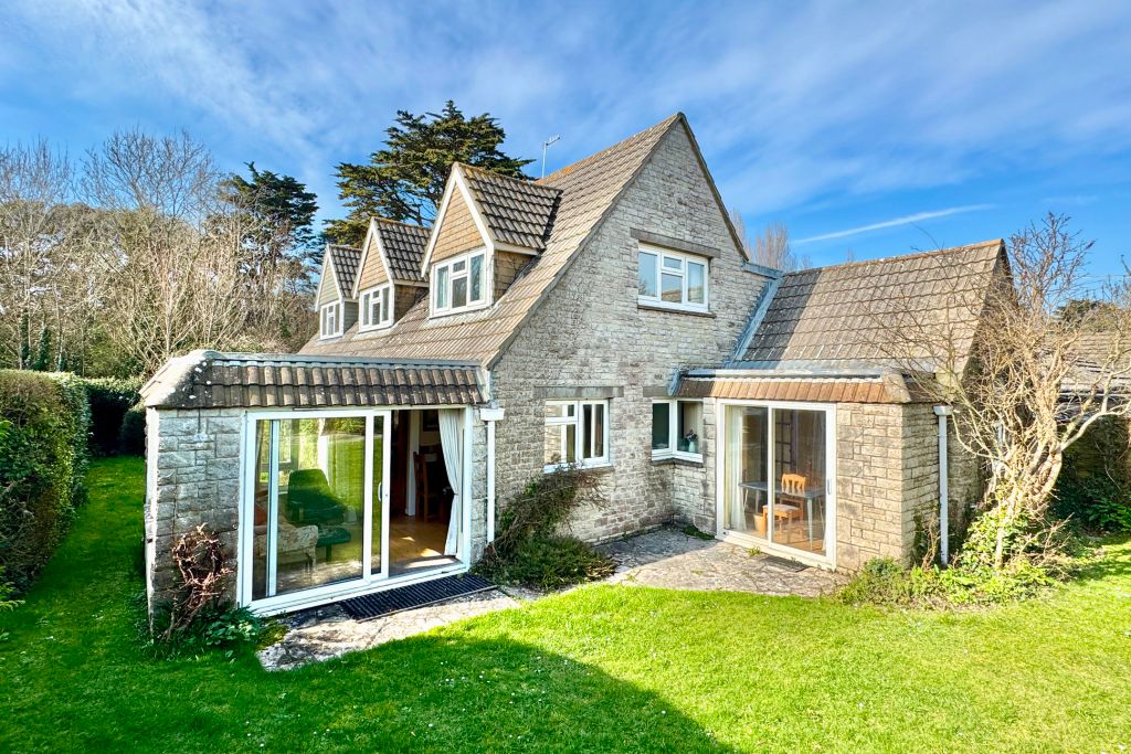 Property photo 1 of 14 Windward