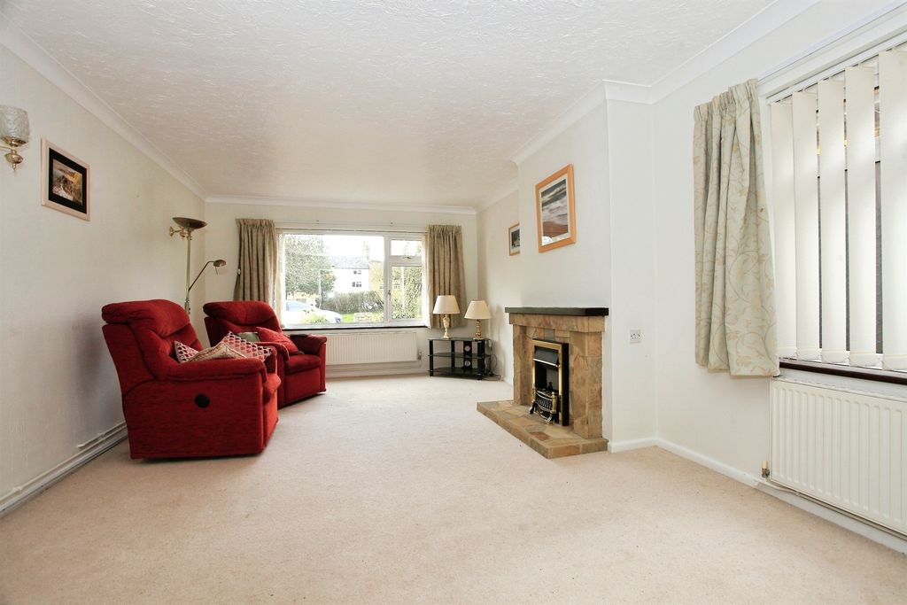 Property photo 3 of 18