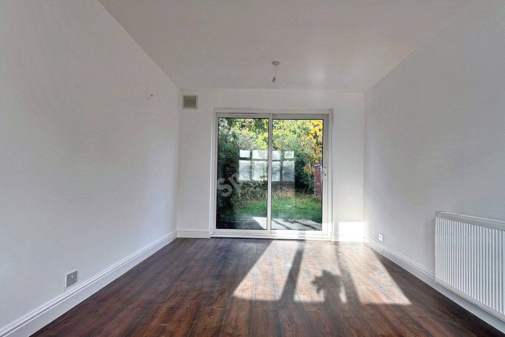 Property photo 3 of 16 Gallery