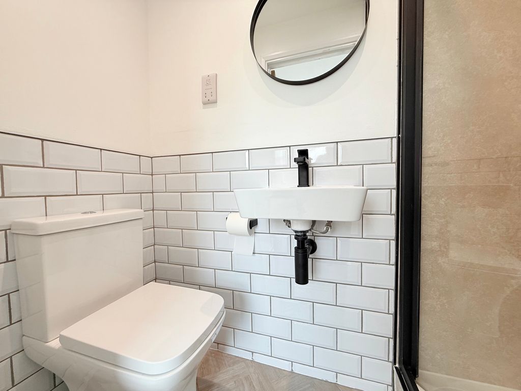 Property photo 3 of 10 Image