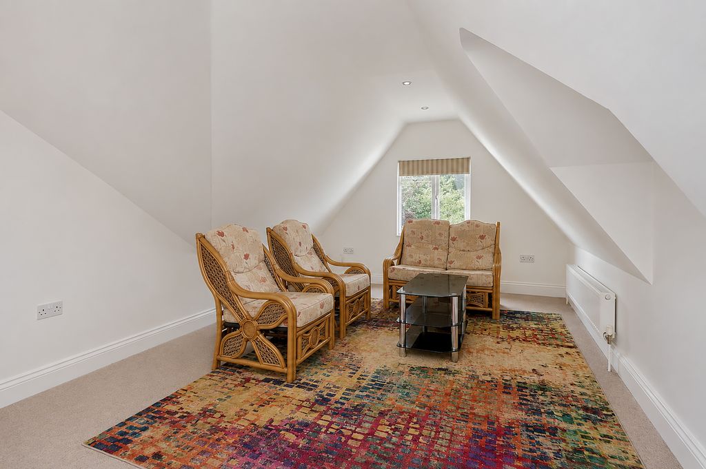 Property photo 2 of 14 333A75381