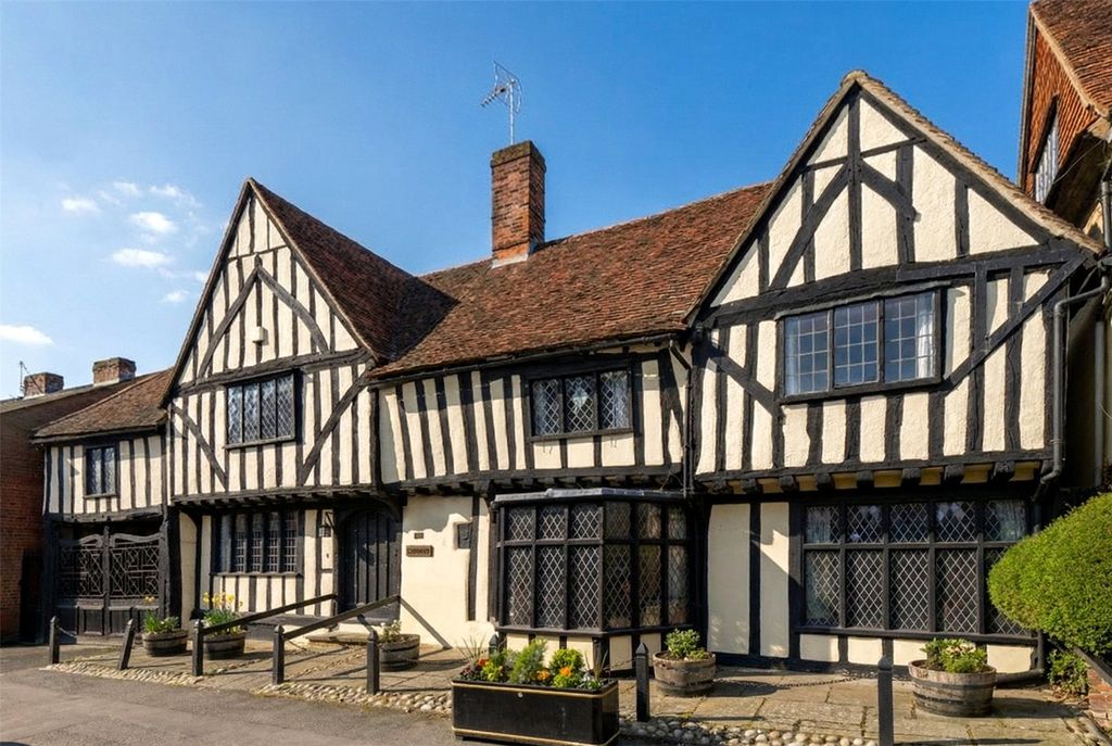 Property photo 1 of 28 Front Exterior