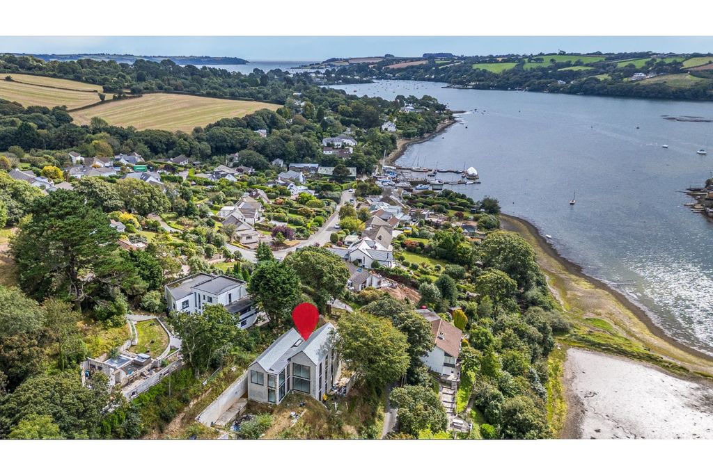 Property photo 1 of 26