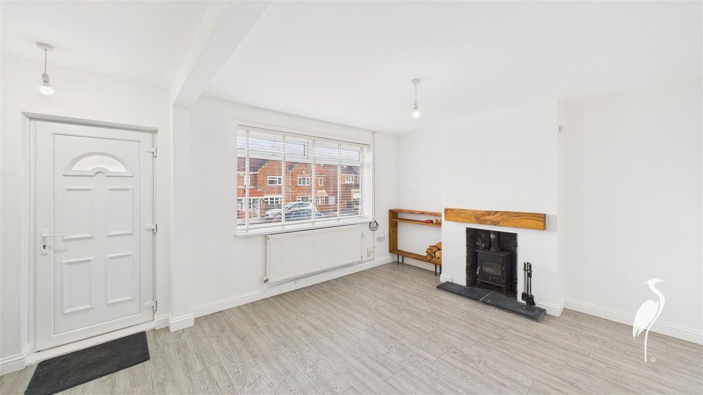 Property photo 2 of 20 Living Room