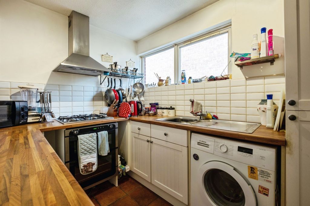 Property photo 3 of 17