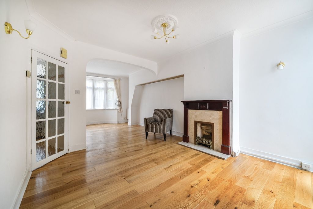 Property photo 3 of 16 4344722