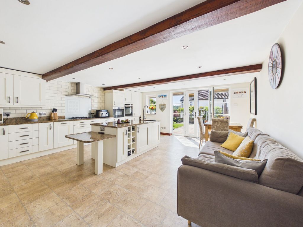 Property photo 2 of 38 Open Plan Family Dining Kitchen