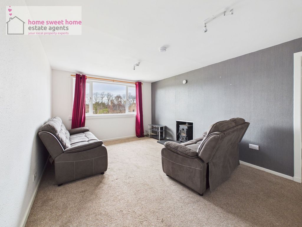 Property photo 2 of 27