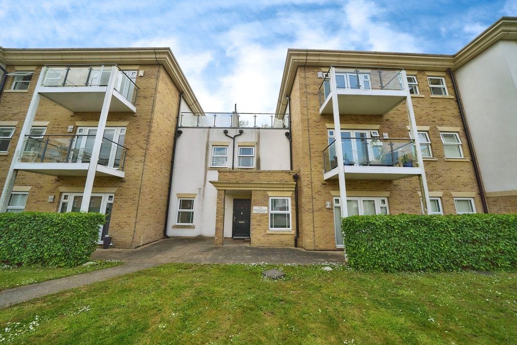 Property photo 1 of 13