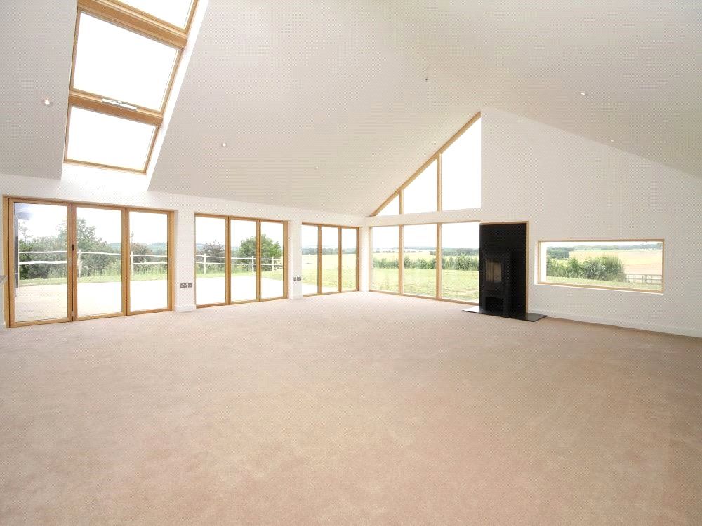 Property photo 2 of 12 Picture 03