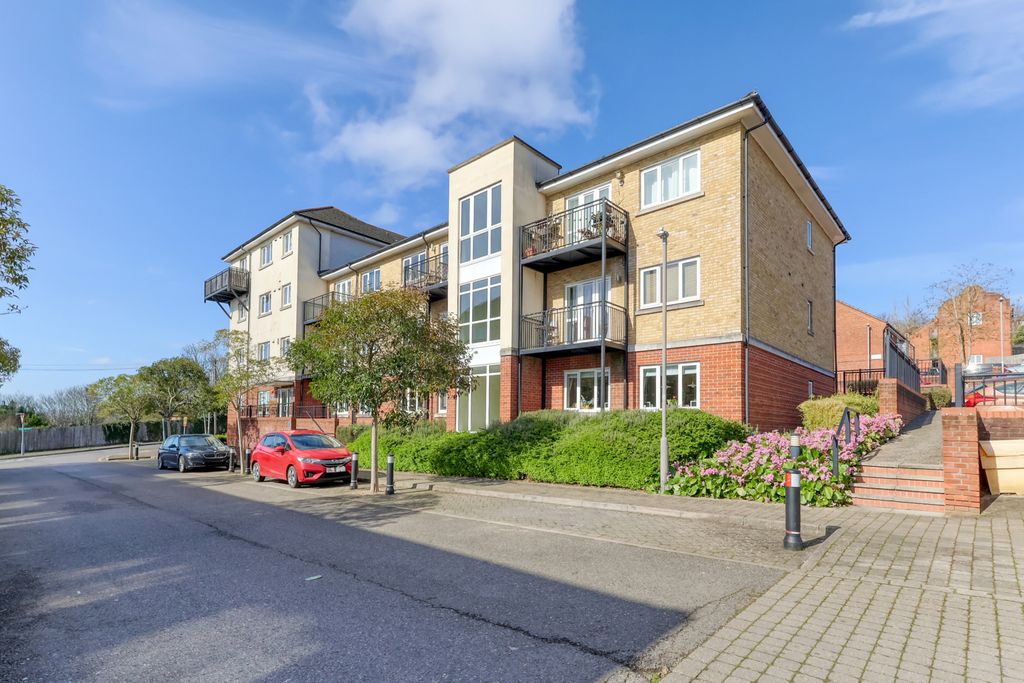 Property photo 1 of 10 Picture No. 02