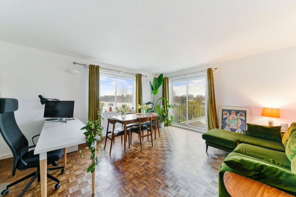 Property photo 1 of 12 Reception Room