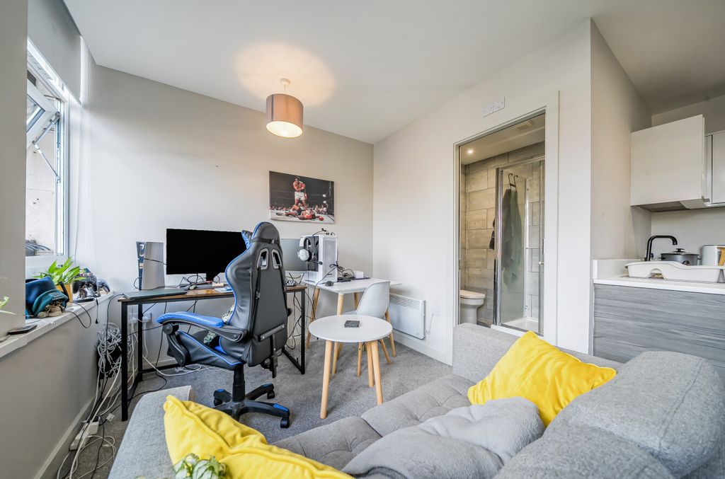 Property photo 2 of 10 1344367-2-68Add6E...