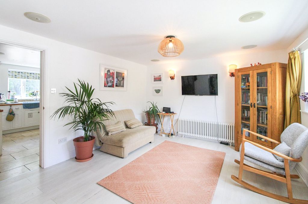 Property photo 2 of 16 Picture No. 43