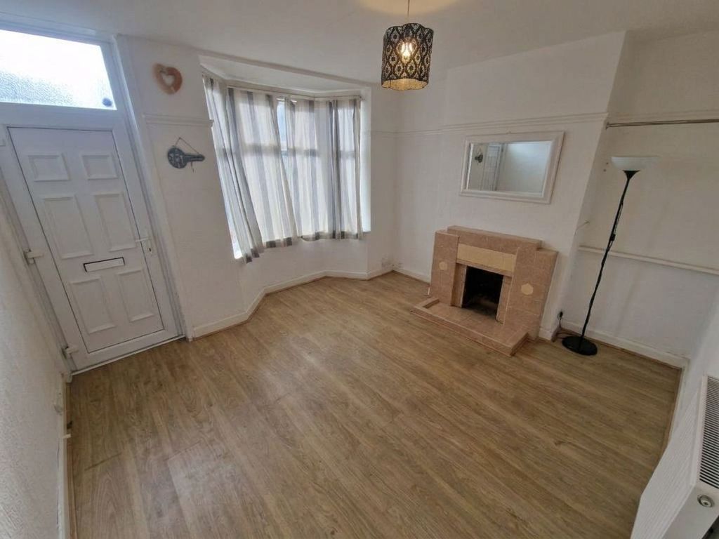 Property photo 3 of 9
