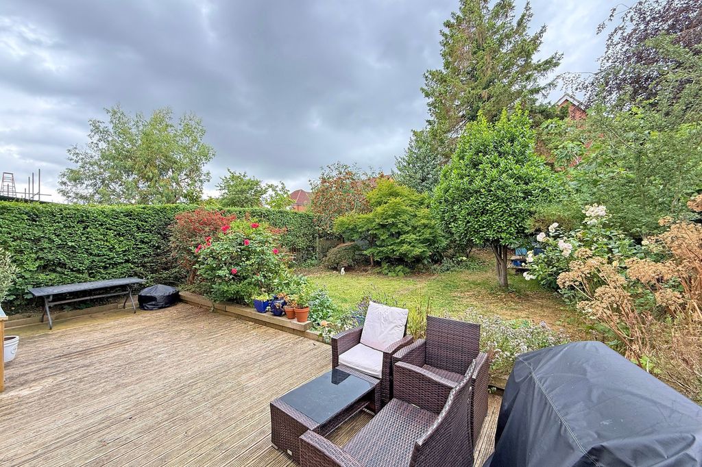 Property photo 2 of 19