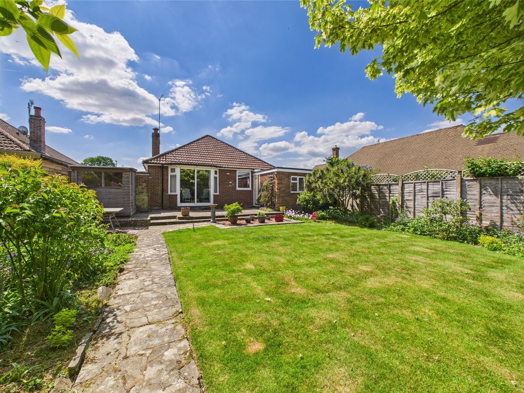 Property photo 1 of 11 Cam04018G0-Pr0238-Still010