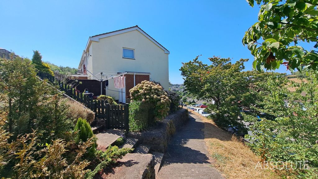 Property photo 1 of 26 Entrance And Garden