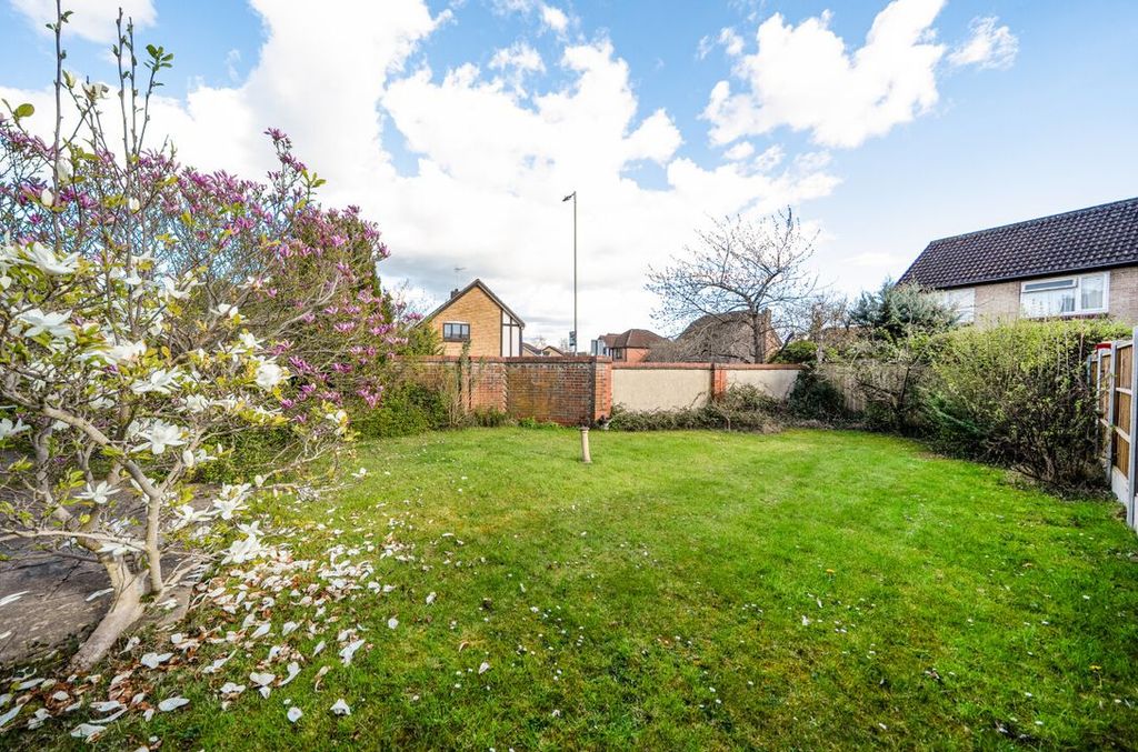 Property photo 2 of 11 1435861569Cbf6185E1c7