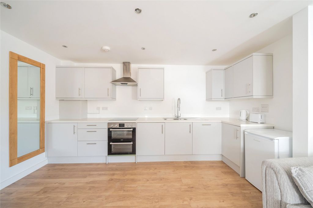 Property photo 3 of 15 3 - Picture No. 13