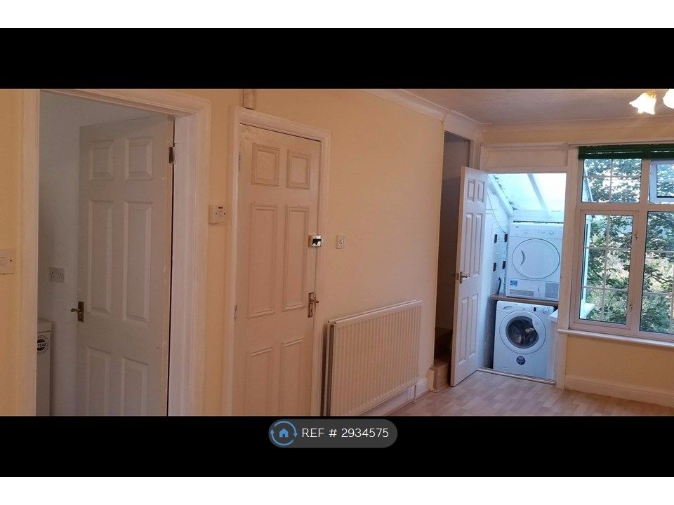 Property photo 3 of 34 Downstairs Room