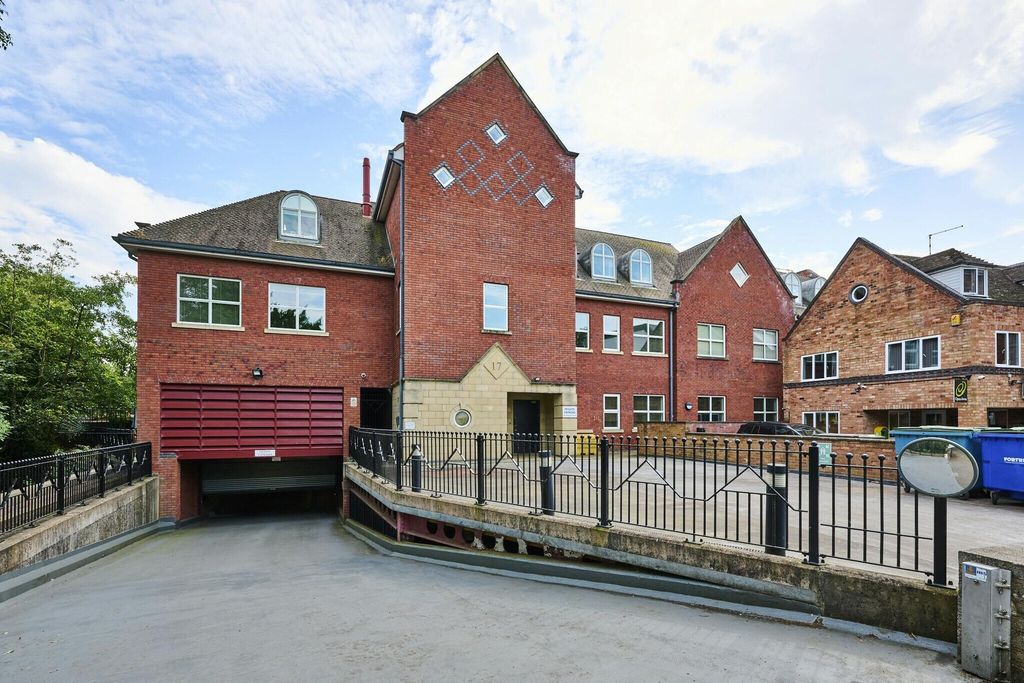 Property photo 1 of 7