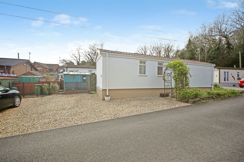 Property photo 3 of 20