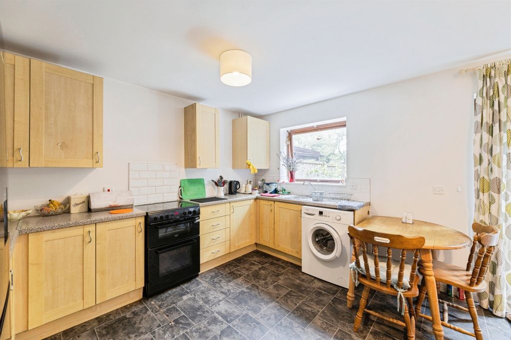 Property photo 3 of 24