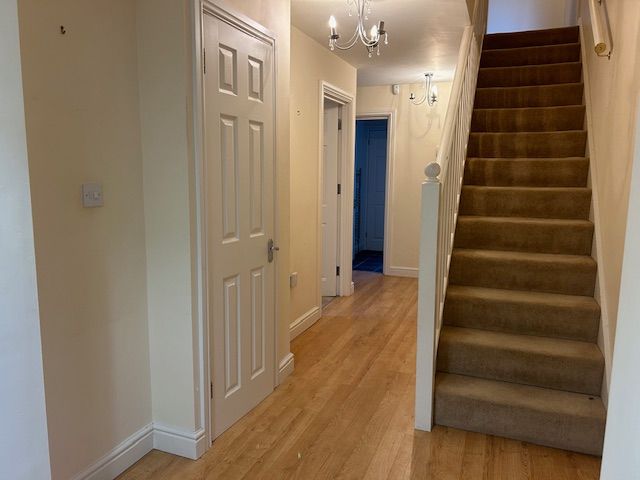 Property photo 3 of 17 Hallway