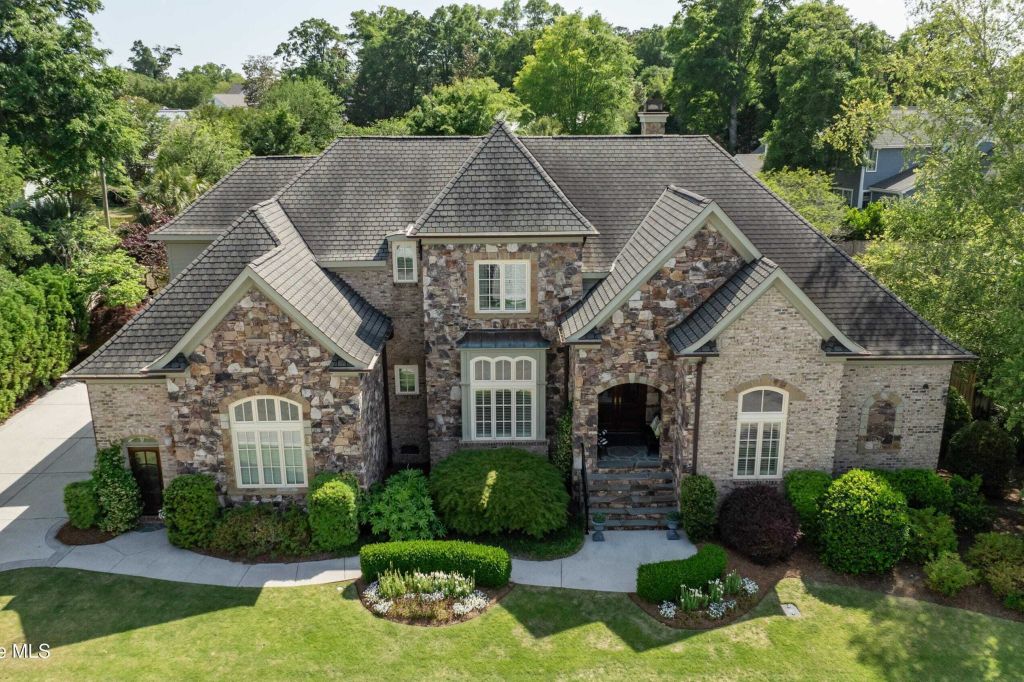 Property photo 1 of 30