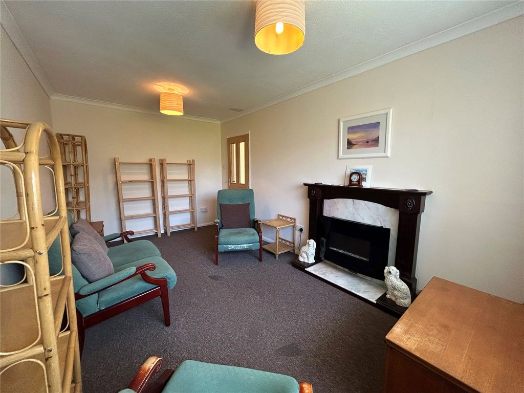 Property photo 2 of 13 Picture No. 30