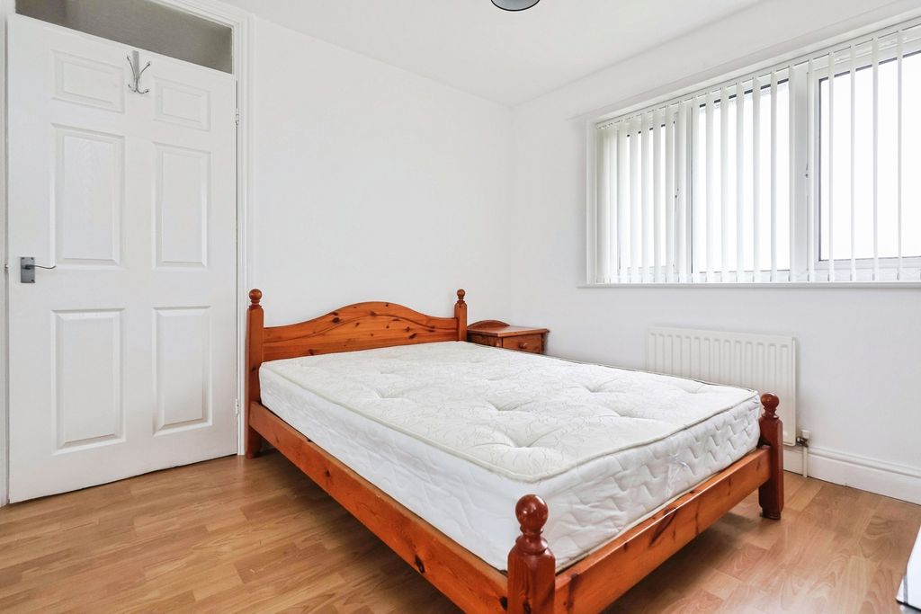 Property photo 2 of 14 Pbox-Img.Jpg