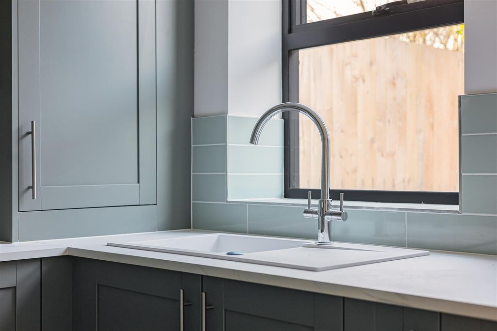 Property photo 2 of 16 4_77491.Jpg