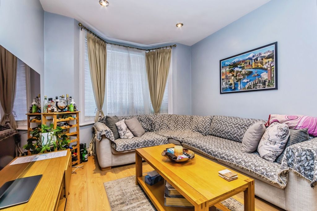 Property photo 1 of 17 Photo