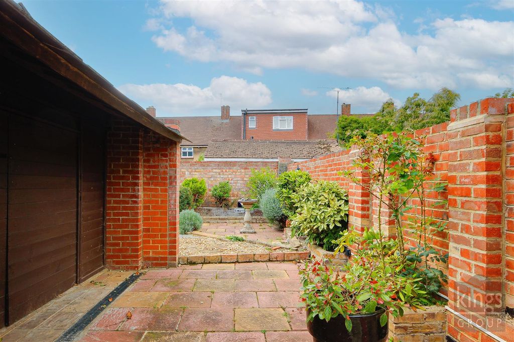 Property photo 2 of 22