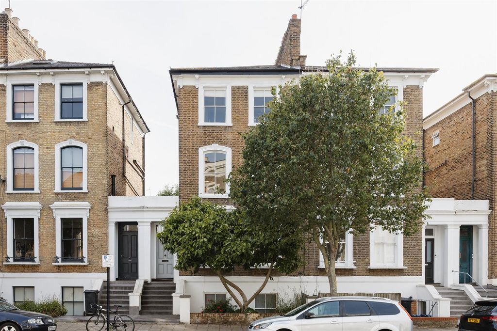 Property photo 1 of 36 1