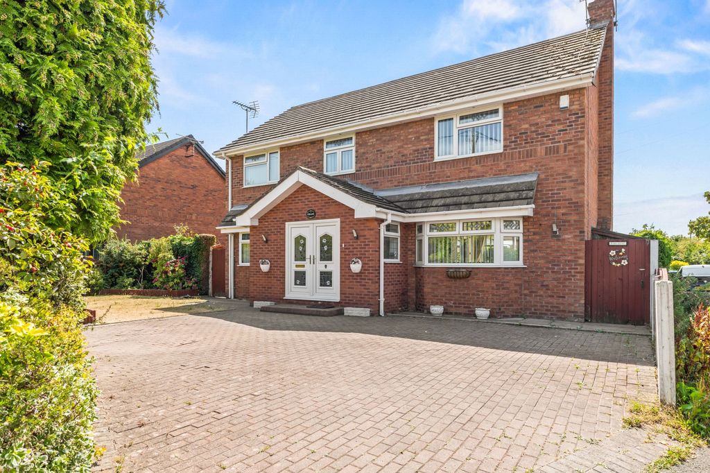 Property photo 1 of 31