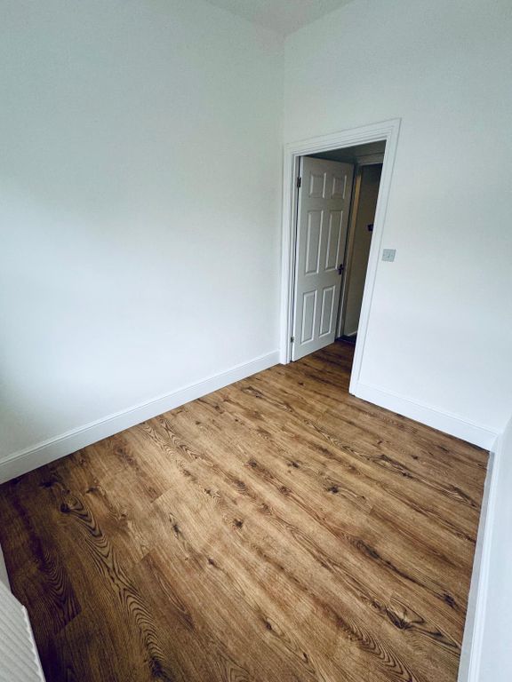 Property photo 2 of 15 Gallery