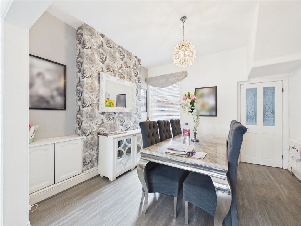 Property photo 2 of 13 Open Plan Lounge Diner