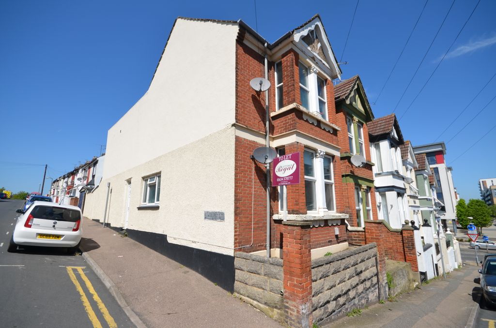 Property photo 1 of 11
