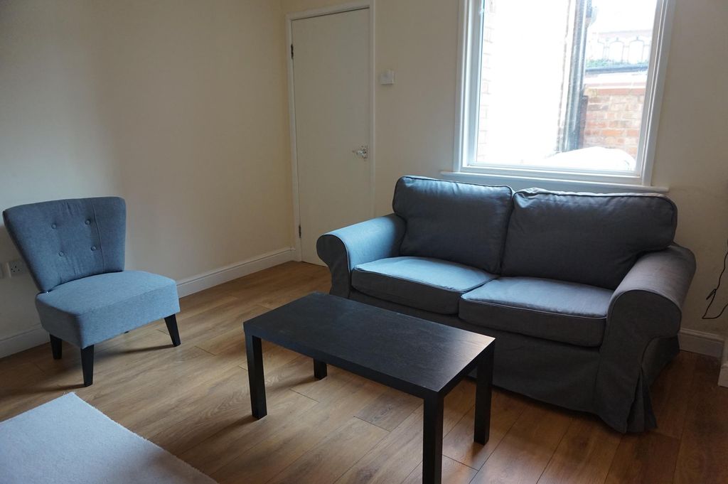 Property photo 3 of 7 Dsc08767