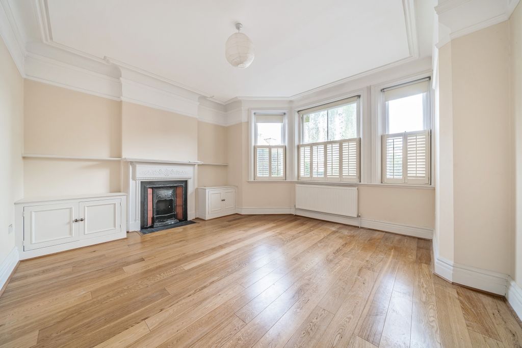 Property photo 3 of 7 1049288 (2)