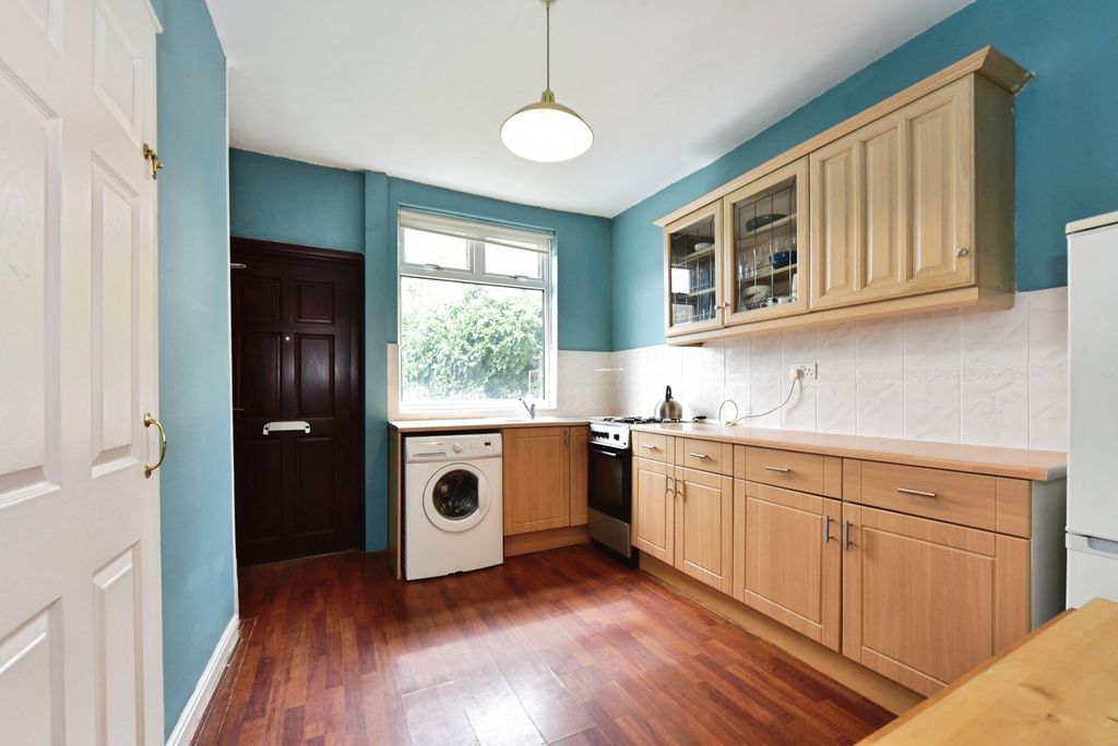 Property photo 3 of 16 Pbox-Img.Jpg