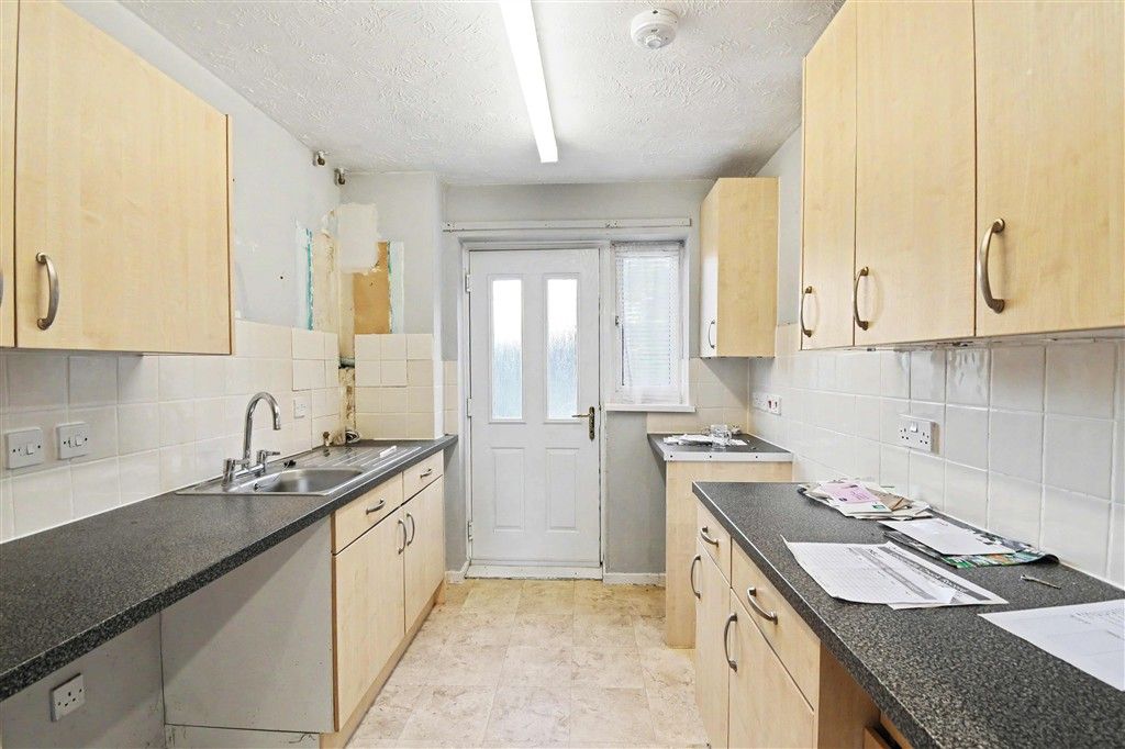 Property photo 3 of 16
