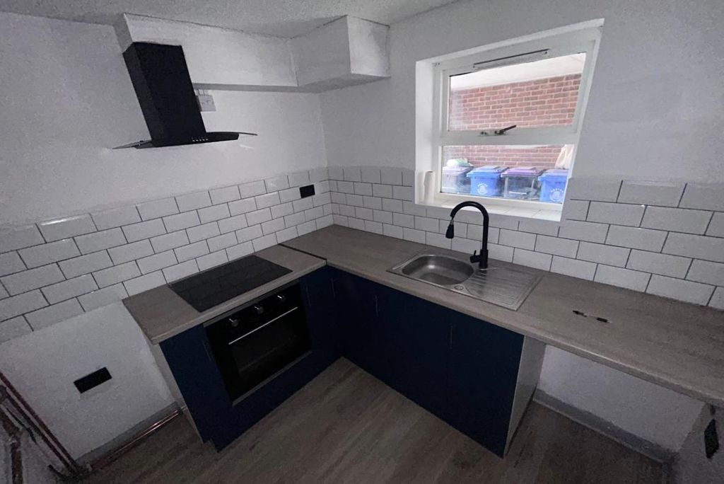 Property photo 1 of 2 Kitchen