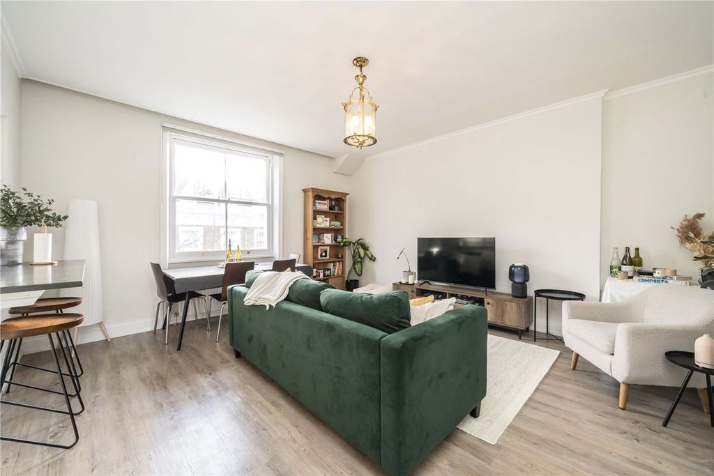 Property photo 2 of 7