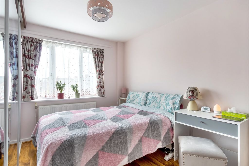 Property photo 3 of 18 Picture No. 05