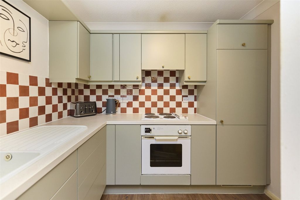 Property photo 3 of 9 Picture No. 10